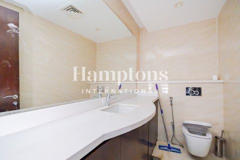 581.91466304m² Cafe / restaurant No. 125806 26