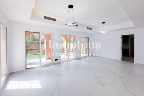 Villa de 4 chambres  No. 125802 15