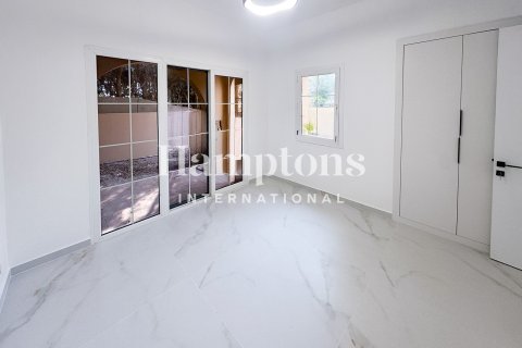 Villa de 4 chambres  No. 125802 9