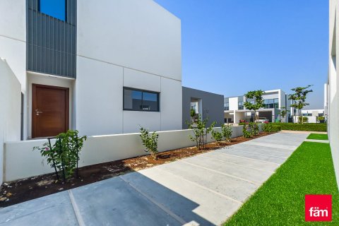 4 غرف نوم تاون هاوس رقم 131280 2