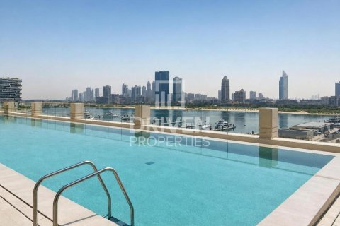 Apartment de 2 dormitorios en EMAAR Beachfront, UAE No. 207359 26