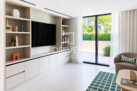 Apartment de 2 dormitorios en EMAAR Beachfront, UAE No. 207359 22