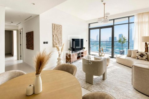 Apartment de 2 dormitorios en EMAAR Beachfront, UAE No. 207359
