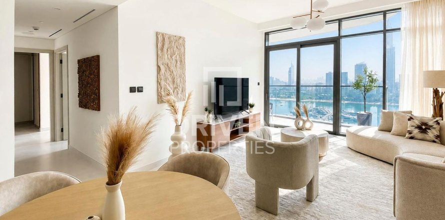 Apartment de 2 dormitorios en EMAAR Beachfront, UAE No. 207359