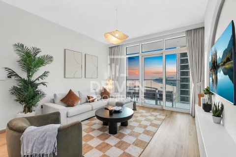 Appartement de 1 chambre à EMAAR Beachfront, UAE No. 207361 8