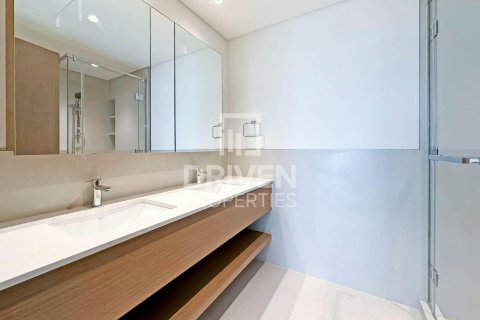 2 bedrooms Apartment in Creek Beach, UAE No. 193757 4