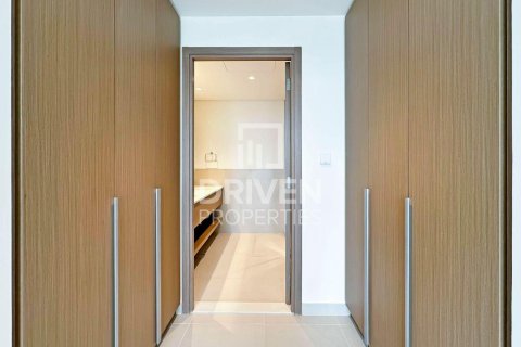 2 bedrooms Apartment in Creek Beach, UAE No. 193757 6