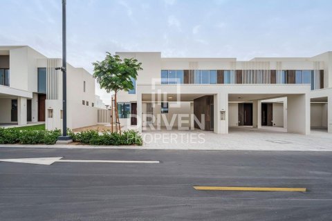 4 bedrooms Townhouse in The Valley, UAE No. 193758 13