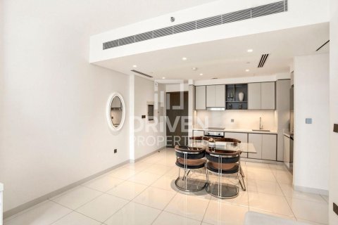 1 bedroom Apartment in EMAAR Beachfront, UAE No. 193756 5