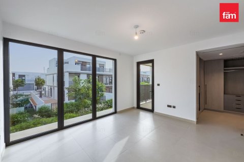 Villa de 4 dormitorios  No. 125231 24