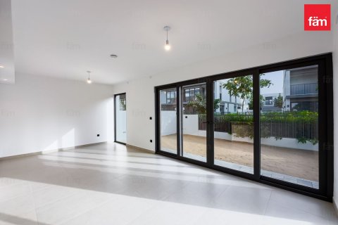 Villa de 4 dormitorios  No. 125231 6