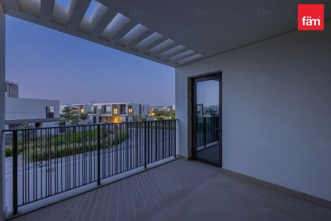 Villa de 4 dormitorios  No. 125231 5