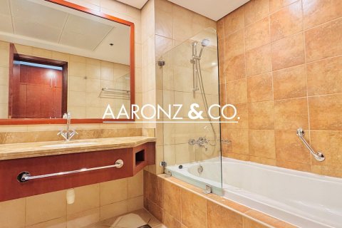 Квартира с 4 спальнями в Джумейра Бич Резиденс, ОАЭ №149160 10