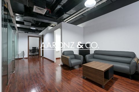 109m² Office in Business Bay, UAE No. 149161 8