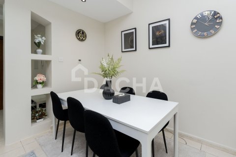 Квартира с 2 спальнями в Dubai Sports City, ОАЭ №161287 10