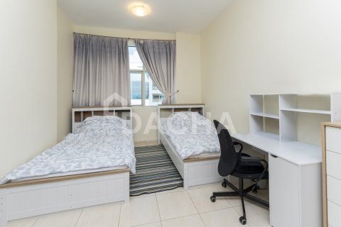 Квартира с 2 спальнями в Dubai Sports City, ОАЭ №161285 11