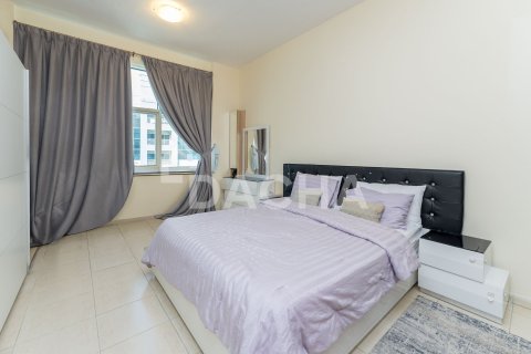Квартира с 2 спальнями в Dubai Sports City, ОАЭ №161285 15