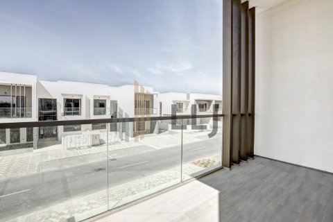 3 bedrooms Townhouse on the Yas Island, UAE No. 36293 2