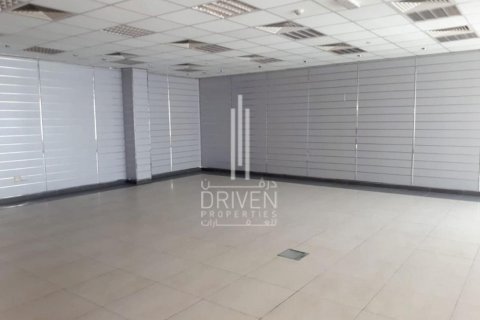 6456.76m² Warehouse in Jebel Ali, UAE No. 199874 3