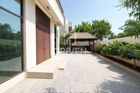 5 bedrooms Villa in Nad Al Sheba 1, UAE No. 199876 17