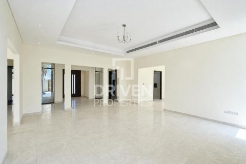 5 bedrooms Villa in Nad Al Sheba 1, UAE No. 199876 10