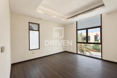 5 bedrooms Villa in Nad Al Sheba 1, UAE No. 199876 3
