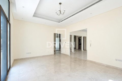 5 bedrooms Villa in Nad Al Sheba 1, UAE No. 199876 6