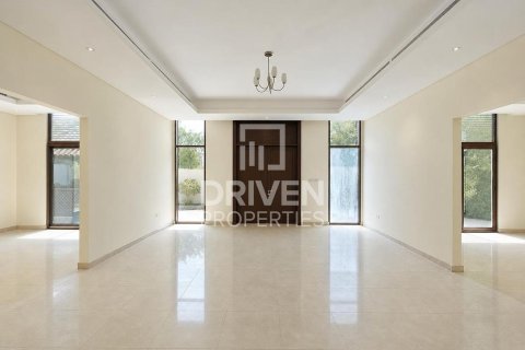 5 bedrooms Villa in Nad Al Sheba 1, UAE No. 199876 12