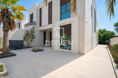 5 bedrooms Villa in Nad Al Sheba 1, UAE No. 199876