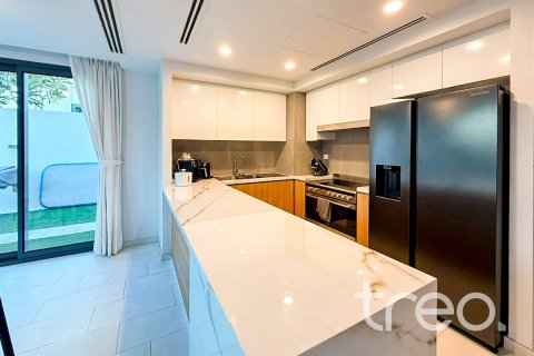 4 bedrooms Townhouse in Villanova, UAE No. 203869 6