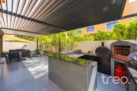 4 bedrooms Villa in Villanova, UAE No. 203870 3
