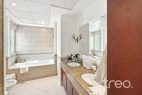 5 bedrooms Villa in Arabian Ranches, UAE No. 200907 3