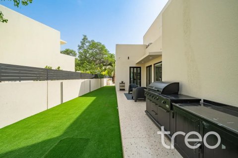 4 bedrooms Villa in Saheel, UAE No. 200908 3
