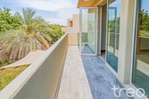 3 bedrooms Villa in Saheel, UAE No. 200903 5
