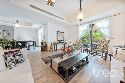 5 bedrooms Villa in The Villa, UAE No. 200904