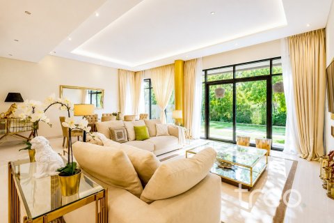 5 bedrooms Villa in The Field, UAE No. 200906 10
