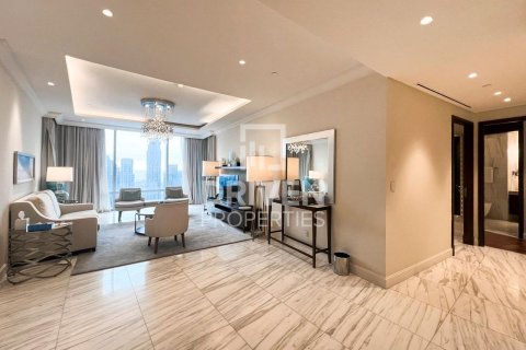 Квартира с 4 спальнями в The Address Residence Fountain Views, ОАЭ №193170 20