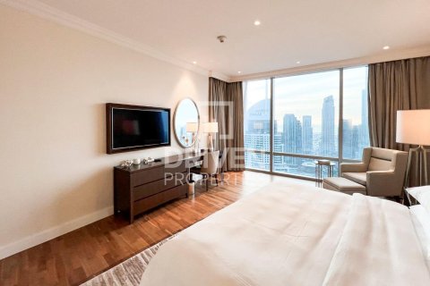 Квартира с 4 спальнями в The Address Residence Fountain Views, ОАЭ №193170 17