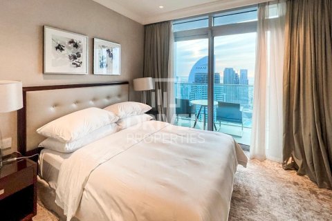 Квартира с 4 спальнями в The Address Residence Fountain Views, ОАЭ №193170 10