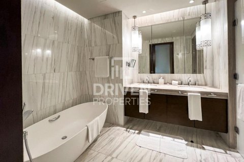 Квартира с 4 спальнями в The Address Residence Fountain Views, ОАЭ №193170 6