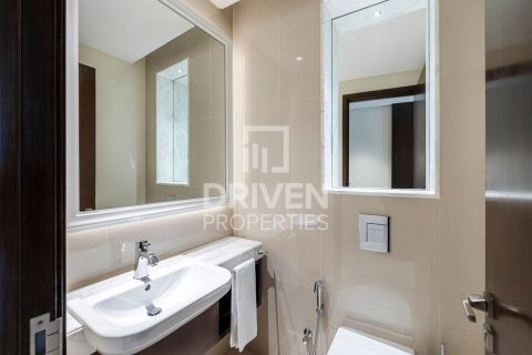 Квартира с 1 спальней в The Address Residence Fountain Views, ОАЭ №193167 11