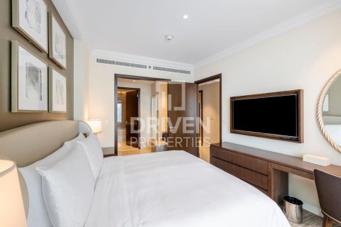 Квартира с 1 спальней в The Address Residence Fountain Views, ОАЭ №193167 12