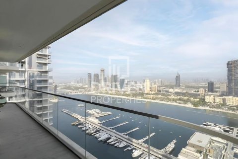 Квартира с 3 спальнями в EMAAR Beachfront, ОАЭ №193169 16