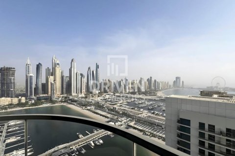 Квартира с 3 спальнями в EMAAR Beachfront, ОАЭ №193169 3