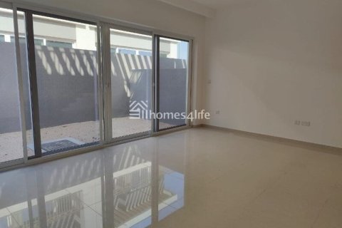 Townhouse de 3 dormitorios en DAMAC Hills (Akoya by DAMAC), UAE No. 150187 8