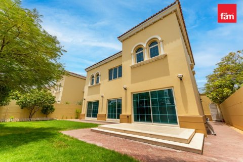 Villa de 4 chambres à Dubai, UAE No. 103229 1