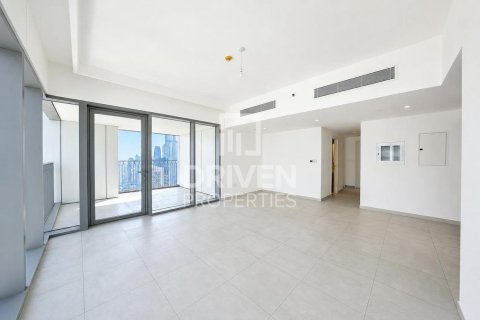 Квартира с 3 спальнями в Zabeel, ОАЭ №209438 3