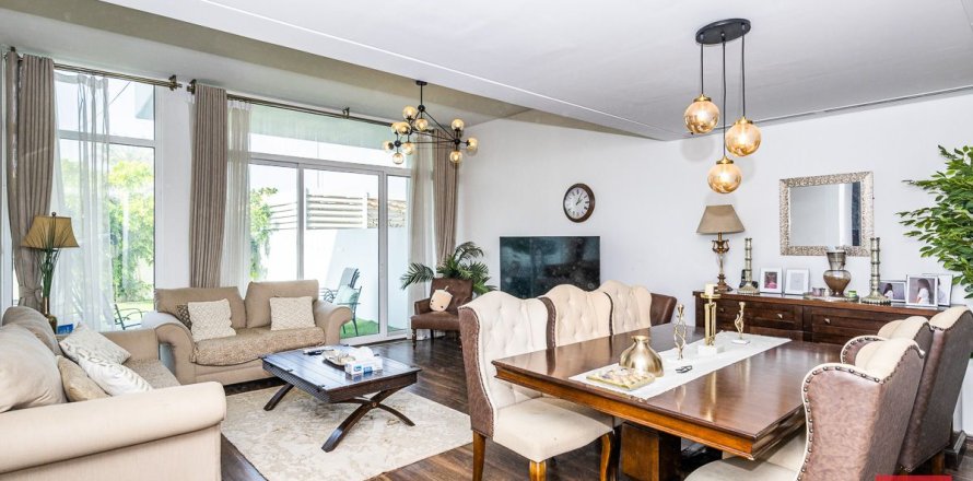 3 bedrooms Townhouse No. 131405