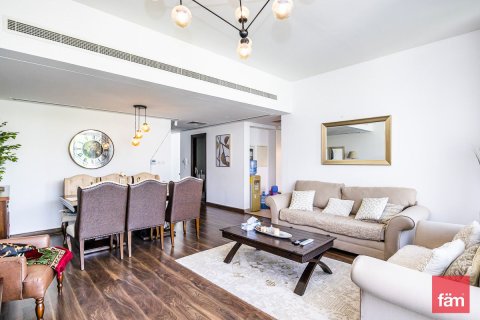 3 bedrooms Townhouse No. 131405 3