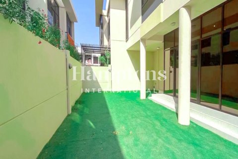 3 bedrooms Townhouse in Richmond, UAE No. 139904 4